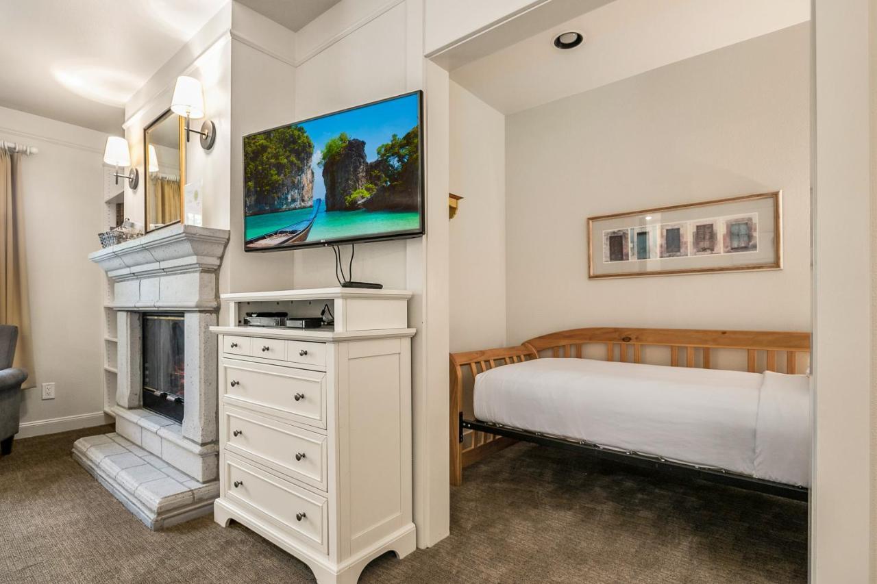 Saratoga Inn Langley Eksteriør bilde